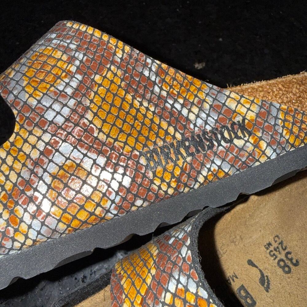 NEW BIRKENSTOCK Arizona shiny python brown snake sandals SZ 38 7-7.5 - Picture 3 of 9